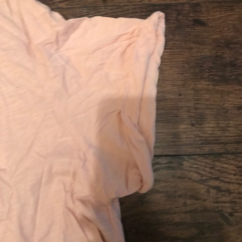 H&M Basic Tee - Picture 3 of 4